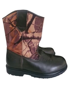 Deer Stags Tour Camoflauge Thinsulate Boots Size 1 Boys